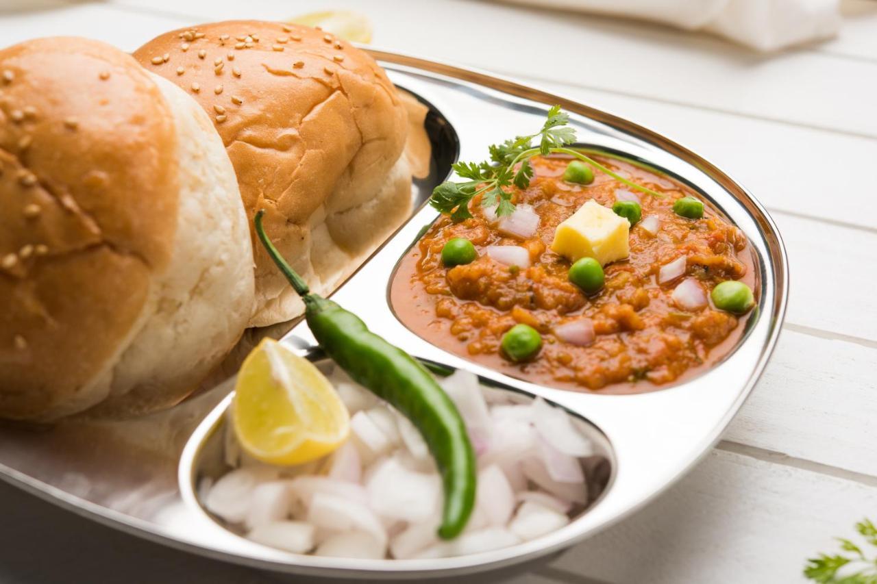 Oyo J P Palace Hotel Dod Ballāpur Екстериор снимка