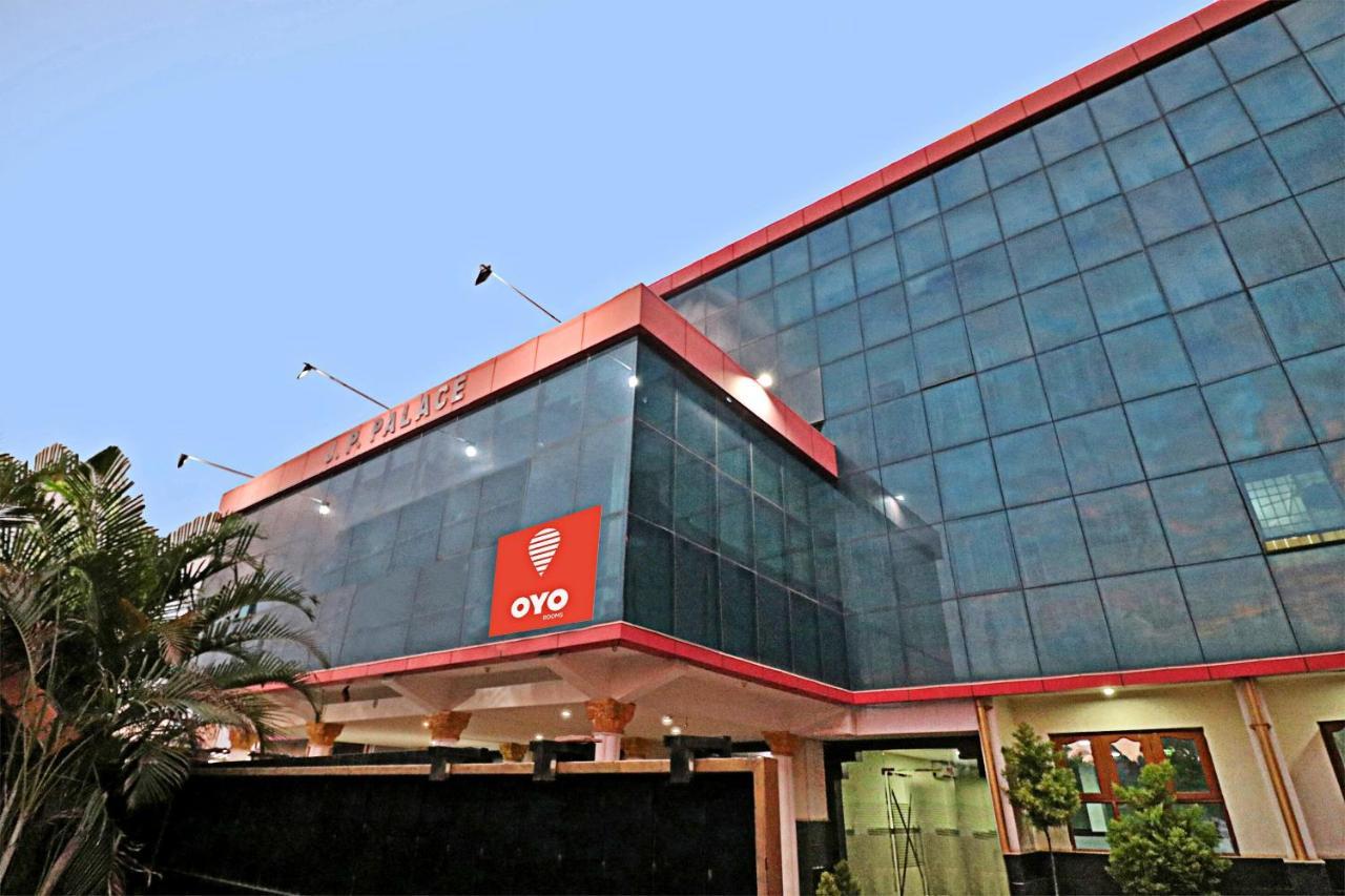 Oyo J P Palace Hotel Dod Ballāpur Екстериор снимка